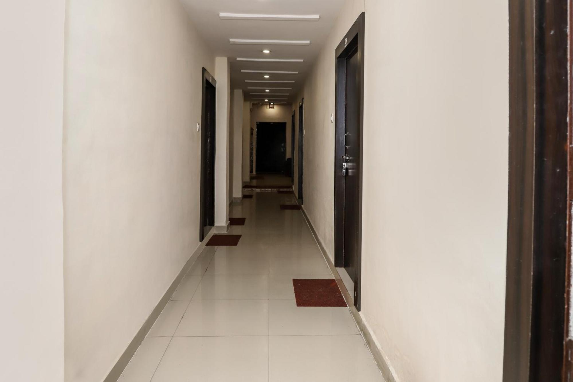 Oyo Hotel Duke Inn Jhānsi Zewnętrze zdjęcie