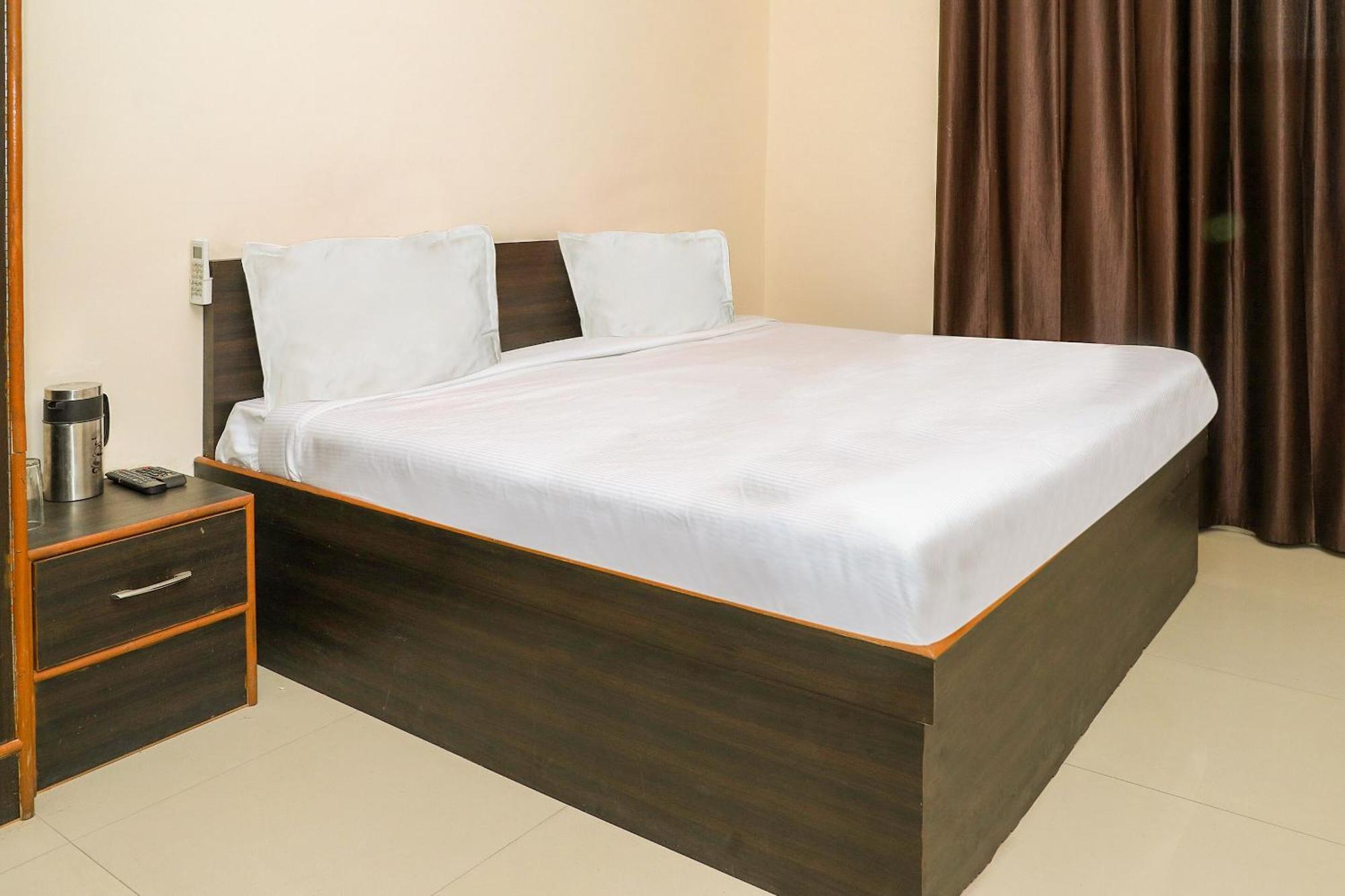 Oyo Hotel Duke Inn Jhānsi Zewnętrze zdjęcie